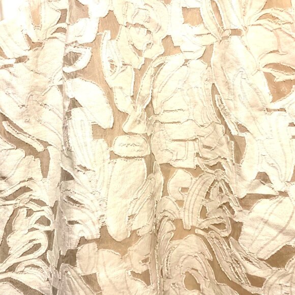 White Sleeveless Lace Floral Textured Halter Mini Dress Open Back Button Closure - Picture 3 of 9